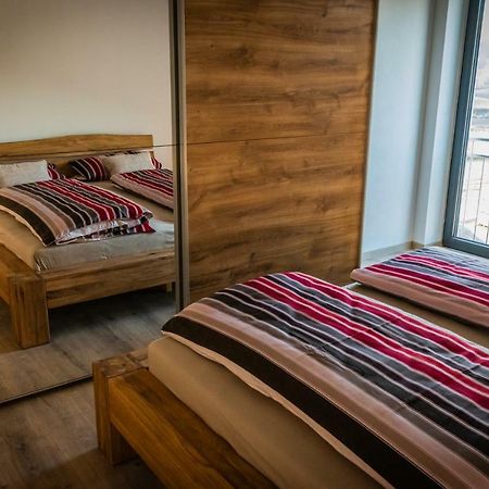 Landhaus Ferienwohnungen Mit Pool Und Wellness Neukirchen-Balbini Eksteriør bilde